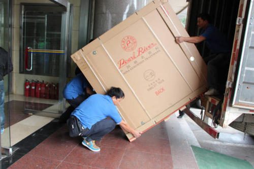 船营钢琴贵重工艺品无忧运